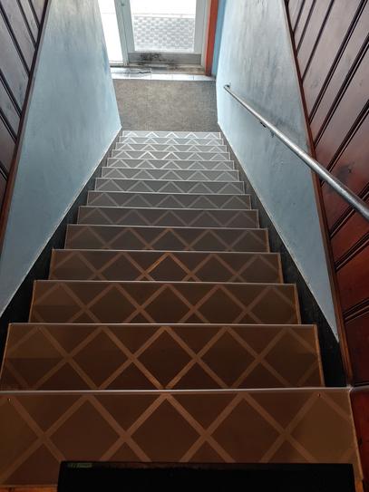 non slip stair tread covers Restaurants